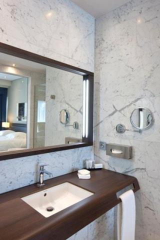 Blue Woods Hotel - Deerlijk חדר תמונה